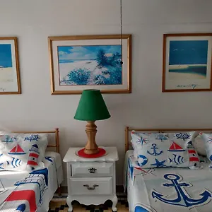 Apartment Ocean Balmy Warm Healing Breeze Under Sapphire Sky Year Round On Sunny Balcony, Daytona Beach